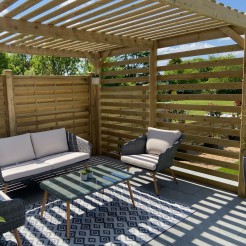 Shade Pergola - Light Green