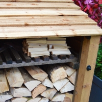 Normanton kindling shelf